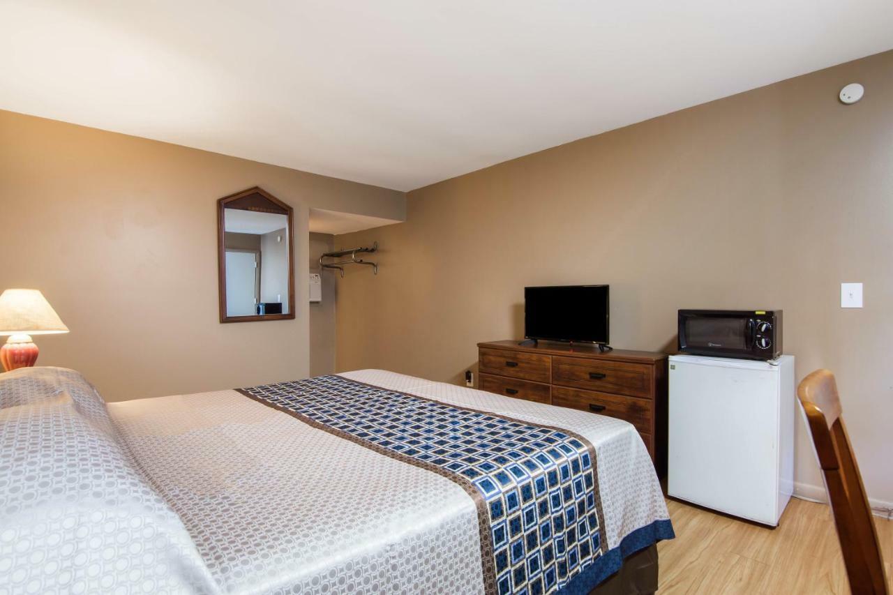 Knights Inn Amsterdam Zewnętrze zdjęcie